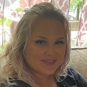 Meet your Posher, Carly